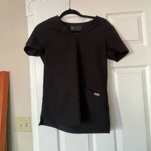 FIGS Technical Collection Black Top